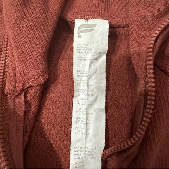 Fabletics Activewear Workout Top Size Small - Picture 5 of 8